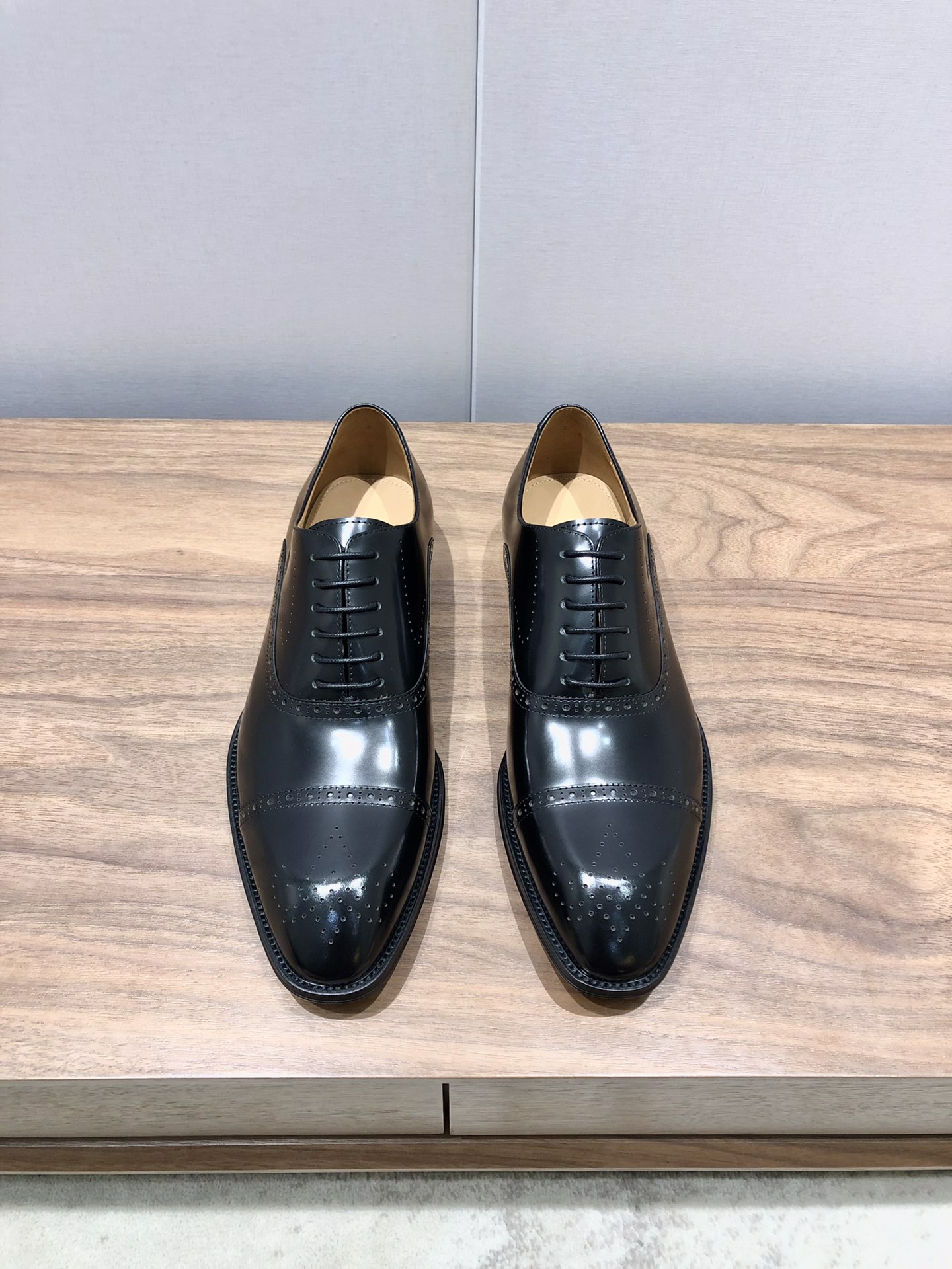 Louis Vuitton Men's Shoes