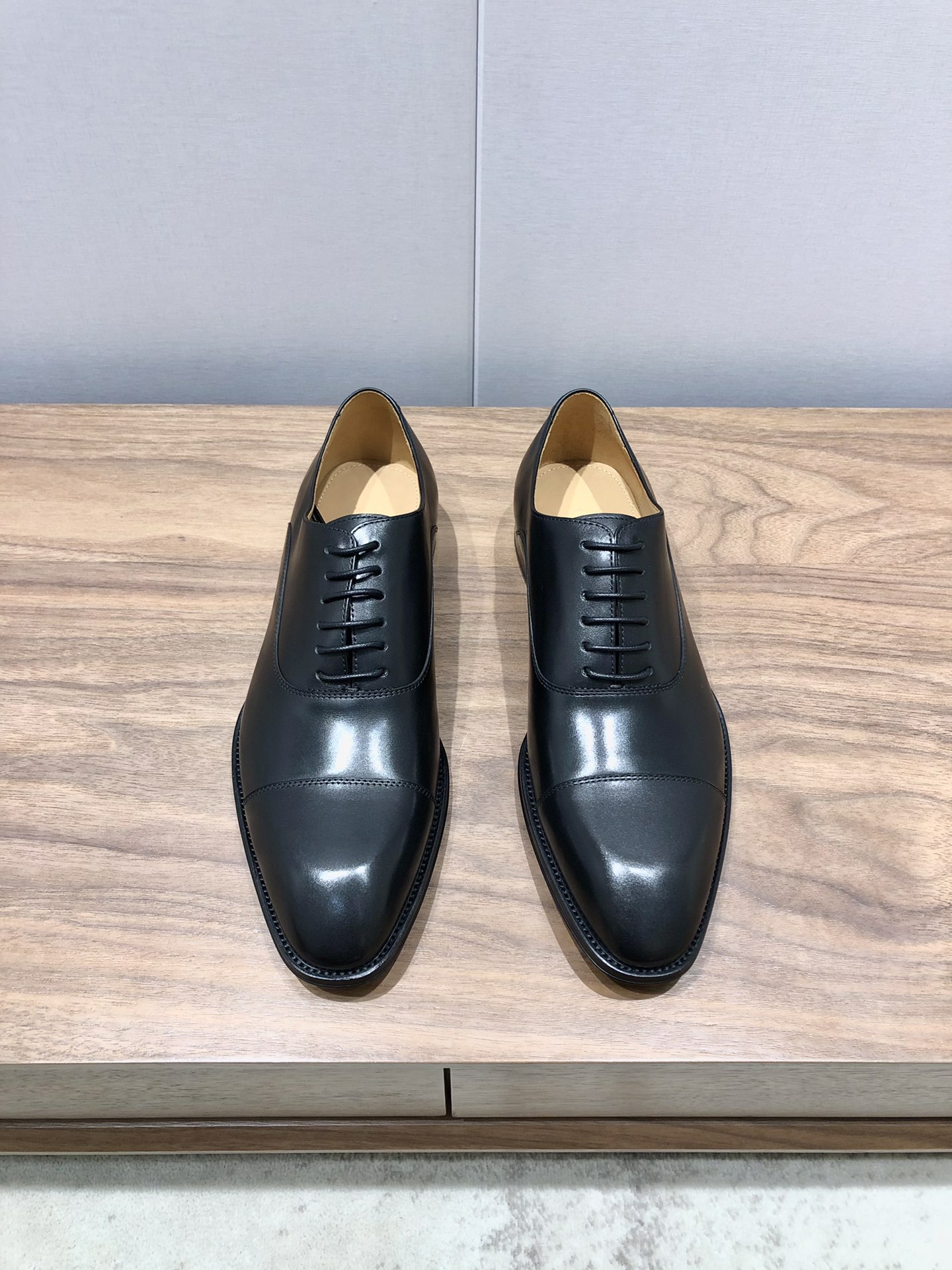 Louis Vuitton Men's Shoes